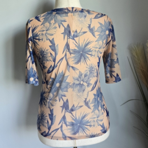 Anthropologie, New, Porridge Mesh Blue Floral Half Sleeve Top, Size Medium - Picture 7 of 12